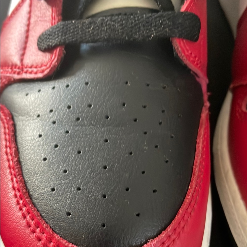 Nike Air Jordon 1 size 6.5 Y